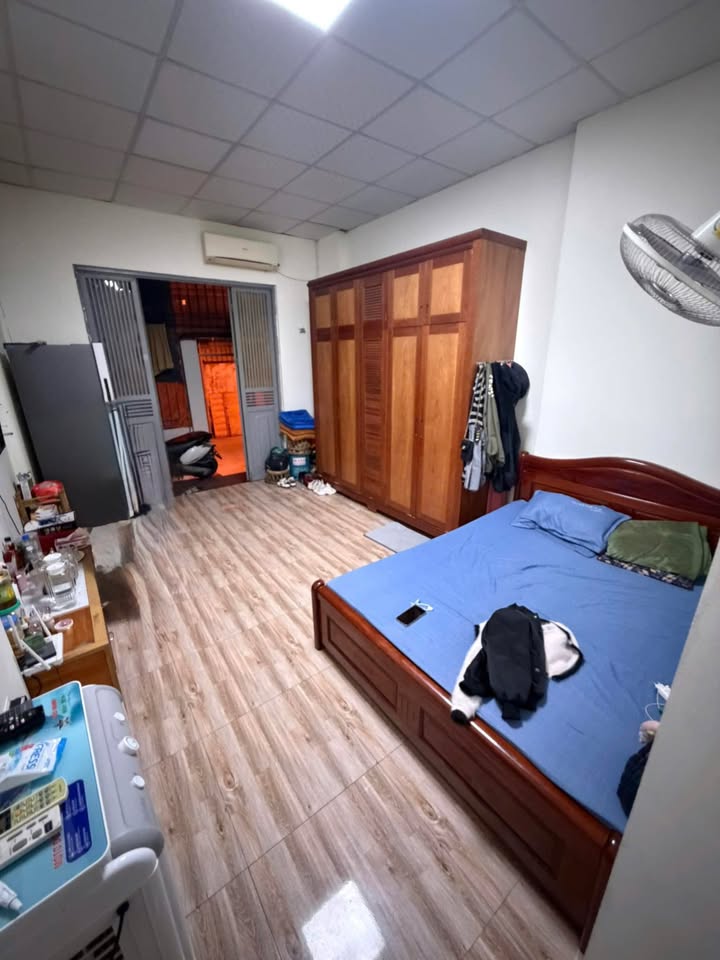 Nhà cấp 4 ngõ ô tô Giải Phóng 61m² giá 2.6 tỷ - Vị trí đắc địa cho thuê kinh doanh!