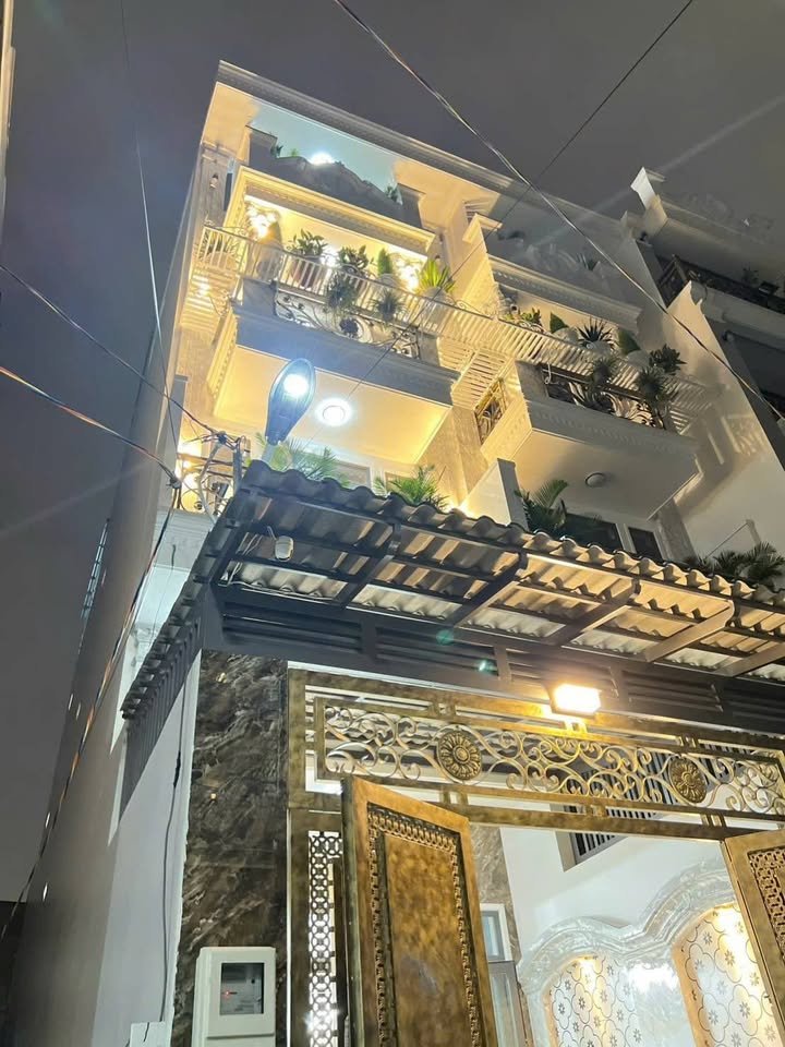 Nhà phố 5 tầng Gò Vấp 88m² giá thỏa thuận - Thiết kế hiện đại, gara ô tô rộng rãi!