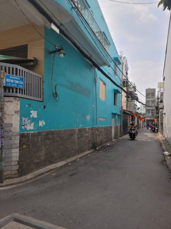 Nhà mặt tiền F12, Tân Bình 96m² giá 11 tỷ - Tiềm năng tăng trưởng vượt bậc!