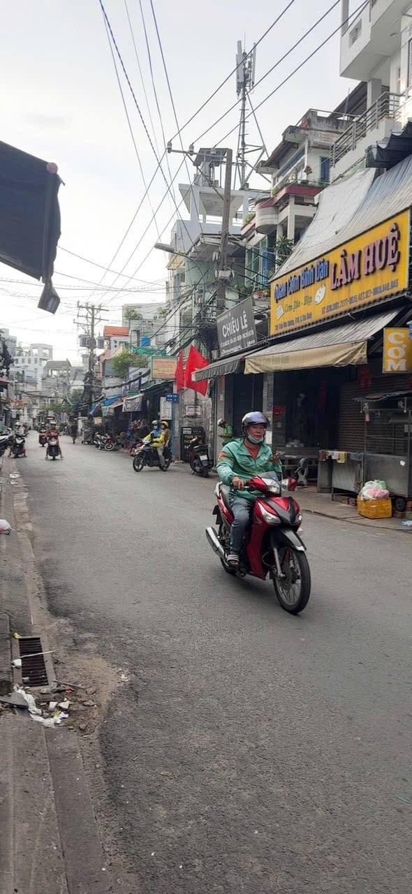 Nhà mặt tiền kinh doanh tại chợ Giáp Bầu Cát, Quận Tân Bình - 40m² giá chỉ 7 tỷ