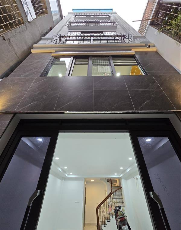 Nhà phố Tam Khương, Đống Đa 41m² giá 11 tỷ - Có thang máy, view thoáng!