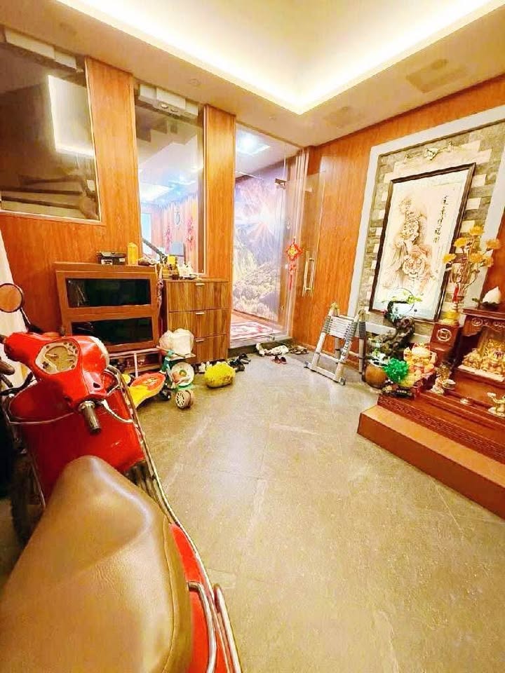 Nhà phố 5 tầng tại Ba Đình 50m² giá 13.7 tỷ - Thiết kế siêu đẹp, chính chủ bán gấp!