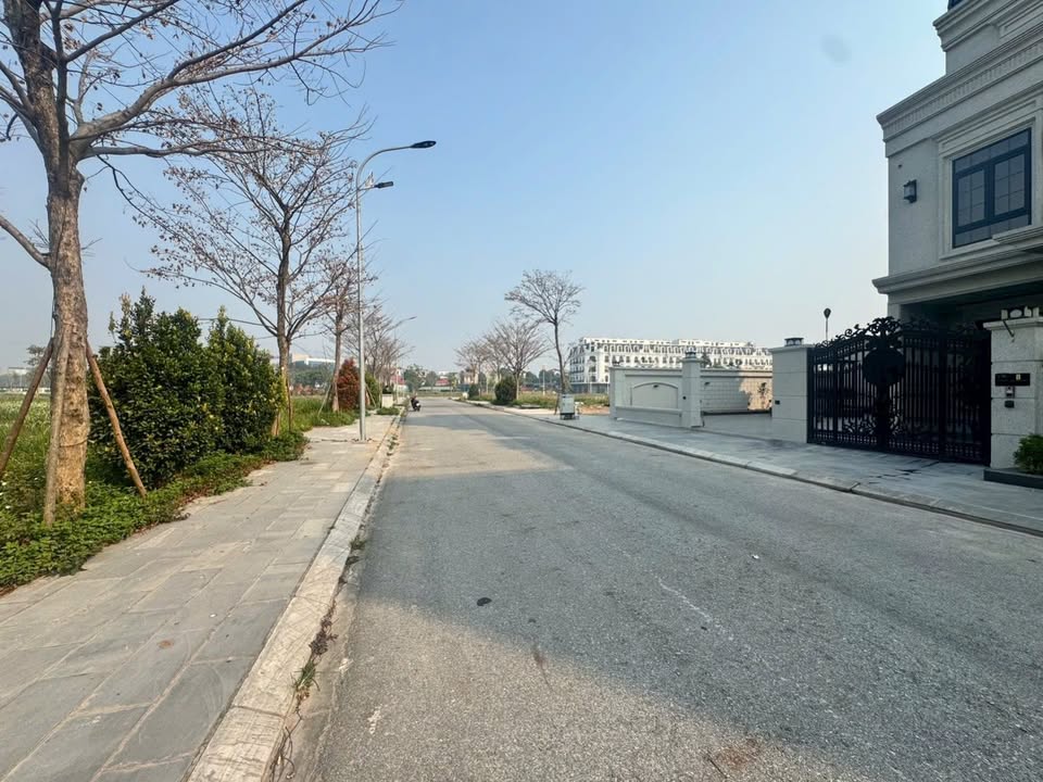 Đất nền KDT sinh thái Bắc Đầm Vạc 200m² giá 10 tỷ - Lô góc hiếm có!