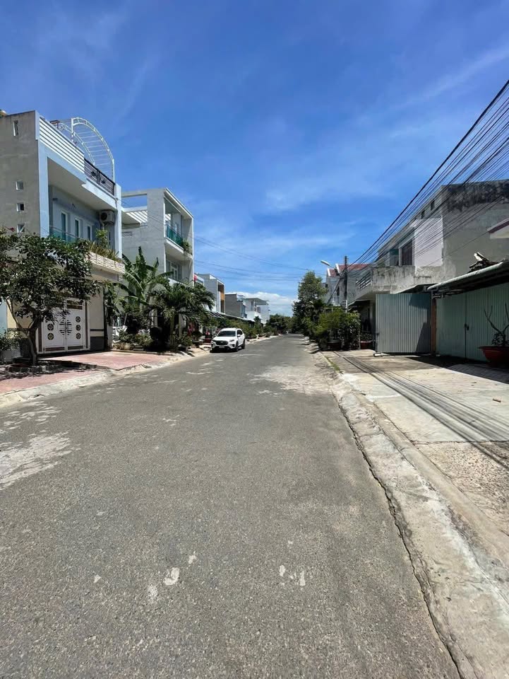 Đất mặt tiền đường Ngô Tất Tố, KDC Kênh Bàu, 90m² giá 3.1 tỷ - Đầu tư sinh lời ngay!