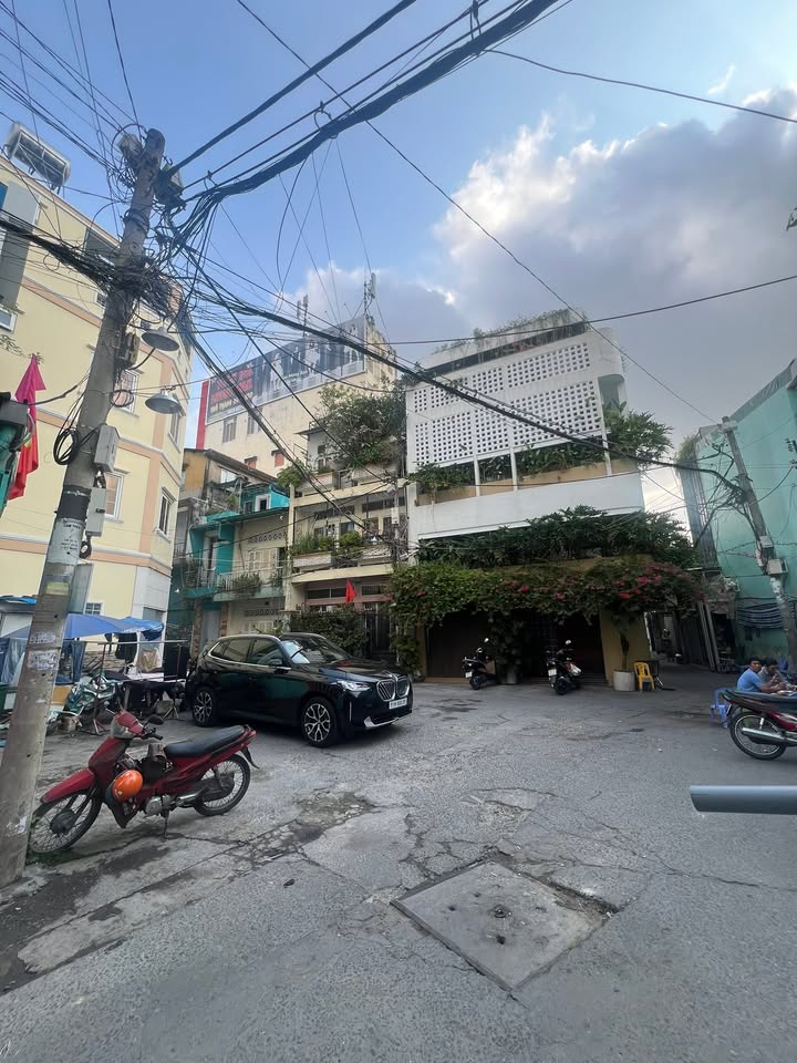 Nhà hẻm xe hơi Bạch Đằng, Bình Thạnh 36m² giá 5 tỷ - Mặt tiền thuận lợi