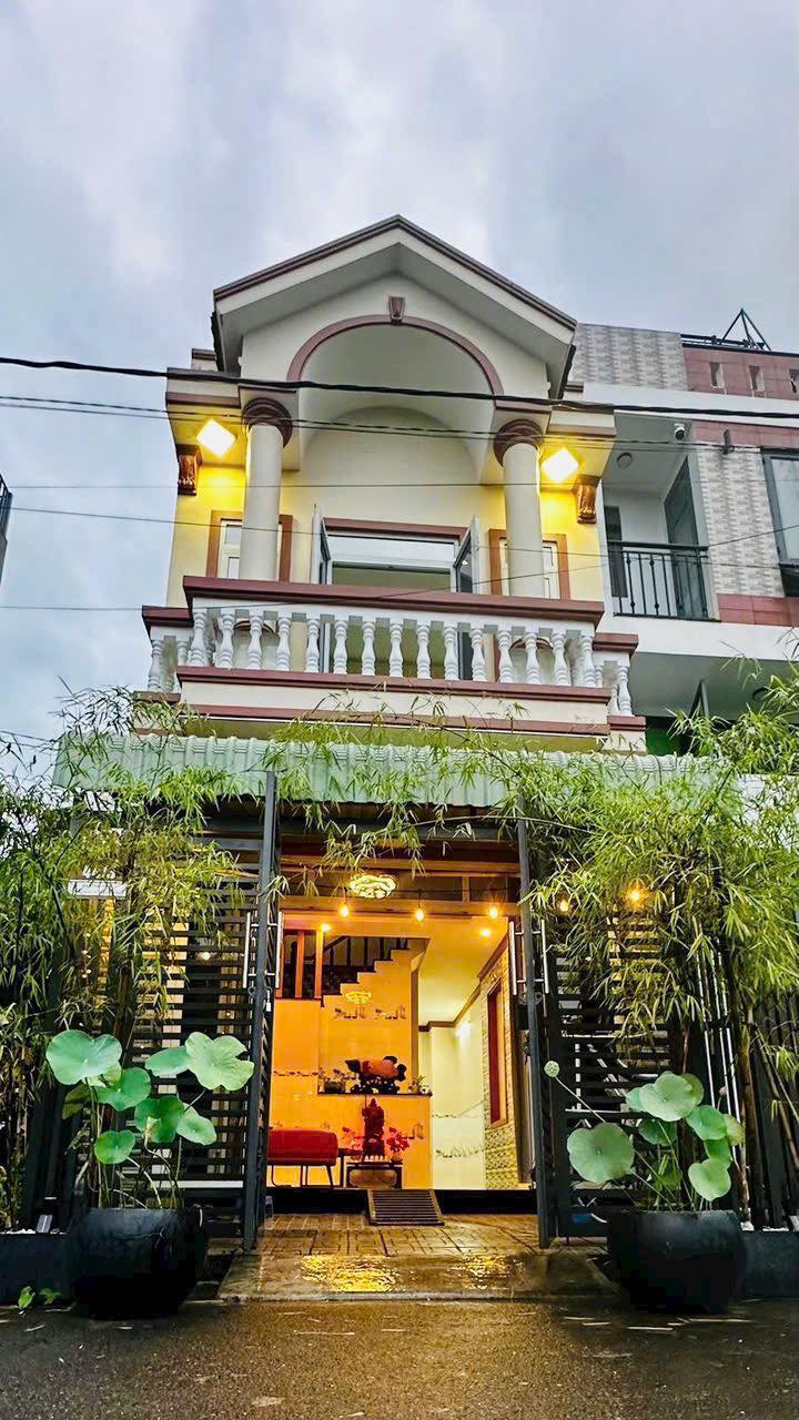 Nhà 1 trệt 1 lầu tại đường số 8, Thủ Đức, 60m² - Nội thất mới, vào ở ngay!