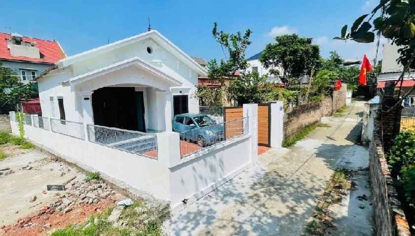 Nhà đẹp Huyện Sóc Sơn 200m² giá 3 tỷ - Mặt tiền rộng, ô tô vào thoải mái!