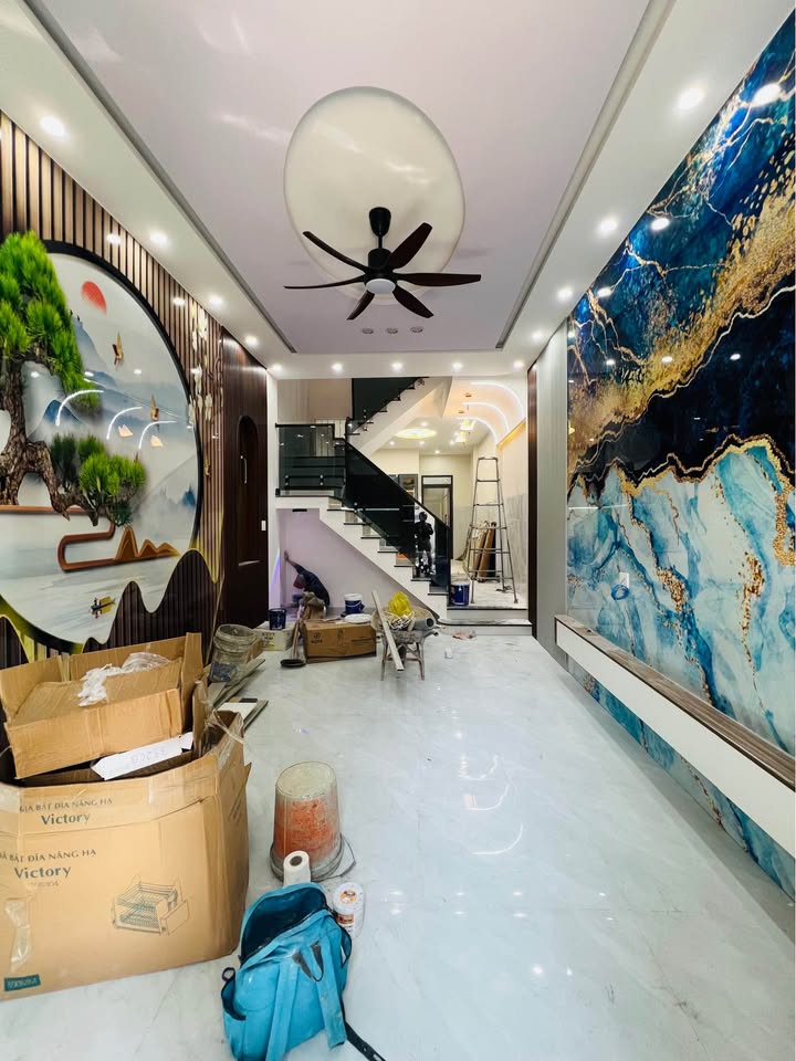 Nhà mặt tiền 3 tầng Đường Ỷ Lan 69m² - Nội thất xịn sò, sẵn sàng ở ngay!