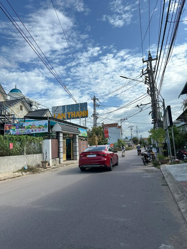 Bán lô mặt tiền Nguyễn Lữ, Phường Đập Đá, 100m² - Vị trí đắc địa cho kinh doanh!