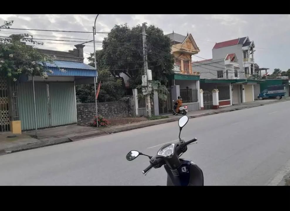 Đất mặt đường 56, Tây Vinh, Ý Yên 161m² giá 4 tỷ - Cơ hội đầu tư tuyệt vời!