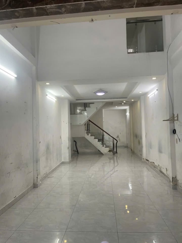 Nhà phố phường Bình Hưng Hòa 74m² giá 5.9 tỷ - Đã có dòng tiền ổn định!