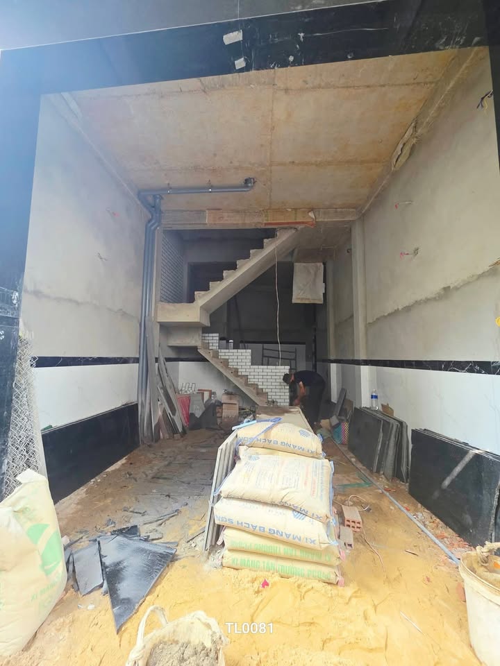 Nhà hẻm Trần Hưng Đạo, Quy Nhơn 31.7m² giá 3.5 tỷ - Vị trí trung tâm, tiện nghi đầy đủ!