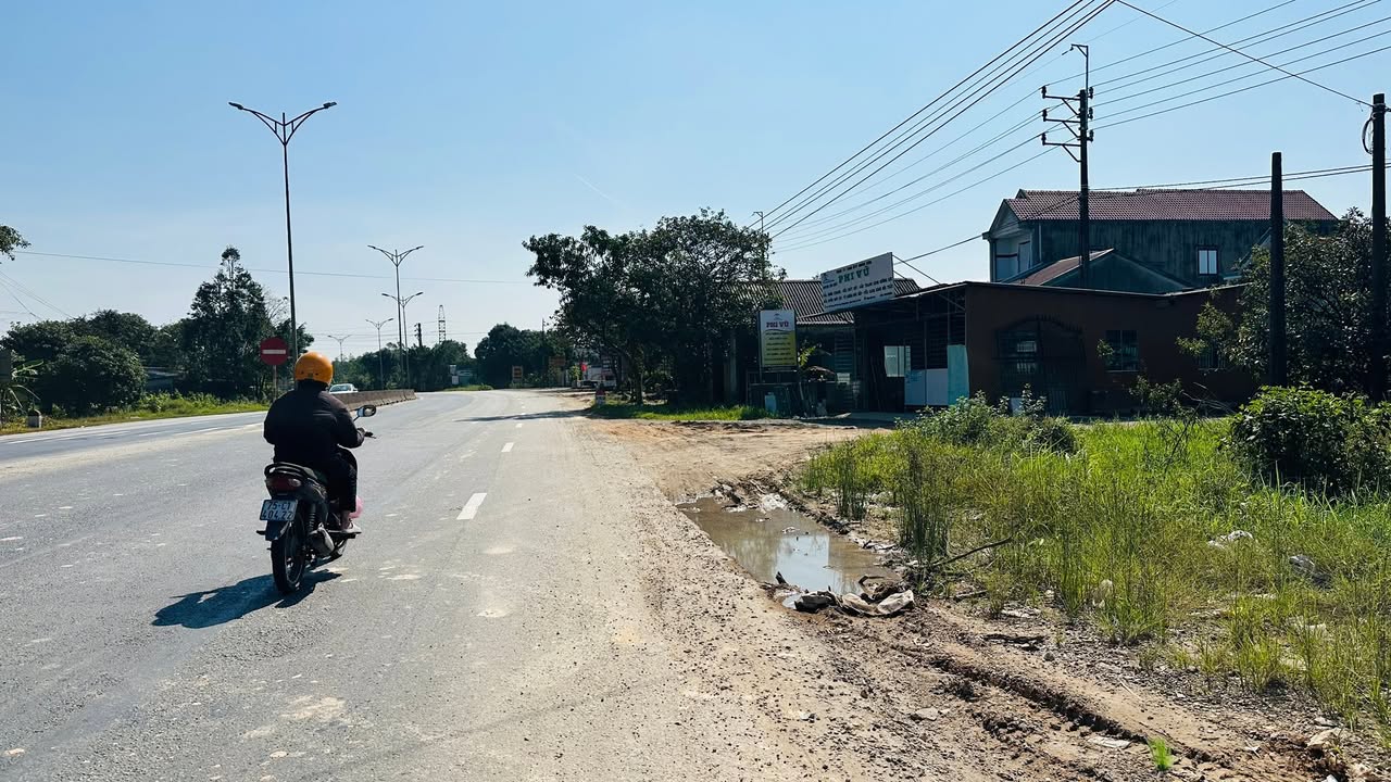 FrontHouse Quốc Lộ 1A, Tân Lập, 188m² giá 1.6 tỷ - Kinh doanh siêu lợi nhuận!