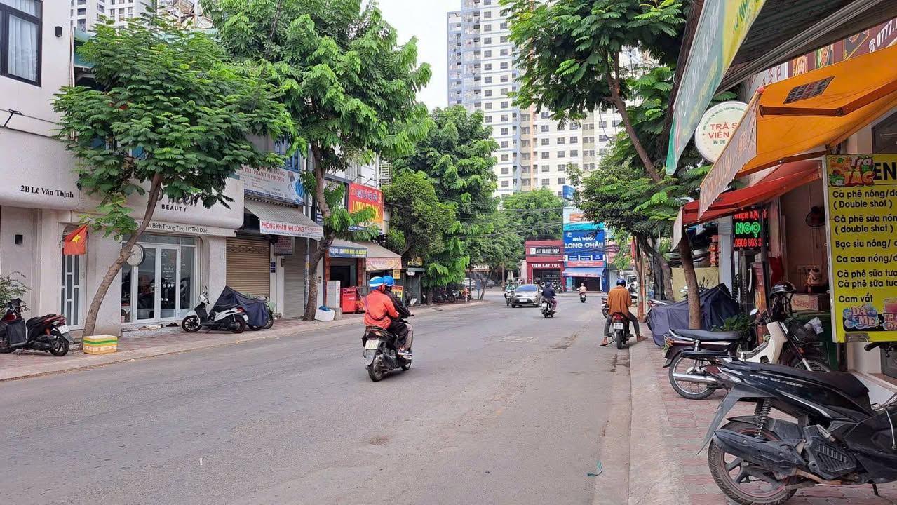 Nhà 2 mặt tiền Bình Trưng Đông, Thủ Đức 104.4m² giá 12 tỷ - Cơ hội đầu tư tuyệt vời!