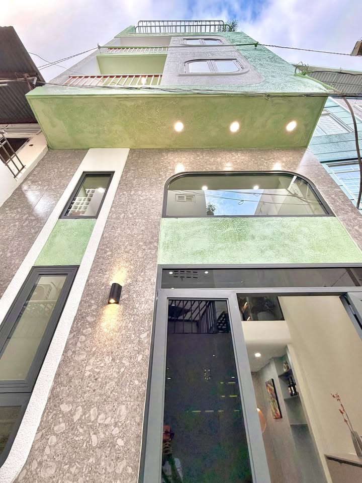 Townhouse Vạn Kiếp Bình Thạnh 37m² giá 7.98 tỷ - Sân thượng chill, ô tô vào tận nơi!