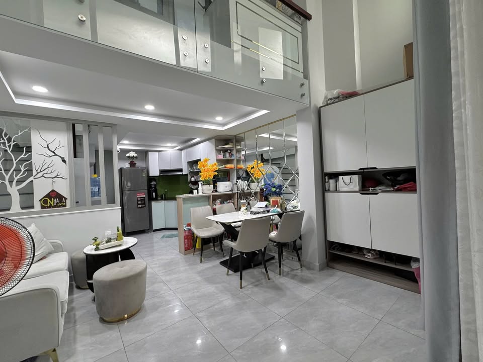 Nhà phố Phan Xích Long, Phường 7, Quận Phú Nhuận 40m² giá 7 tỷ - Hẻm ô tô 15m thuận tiện