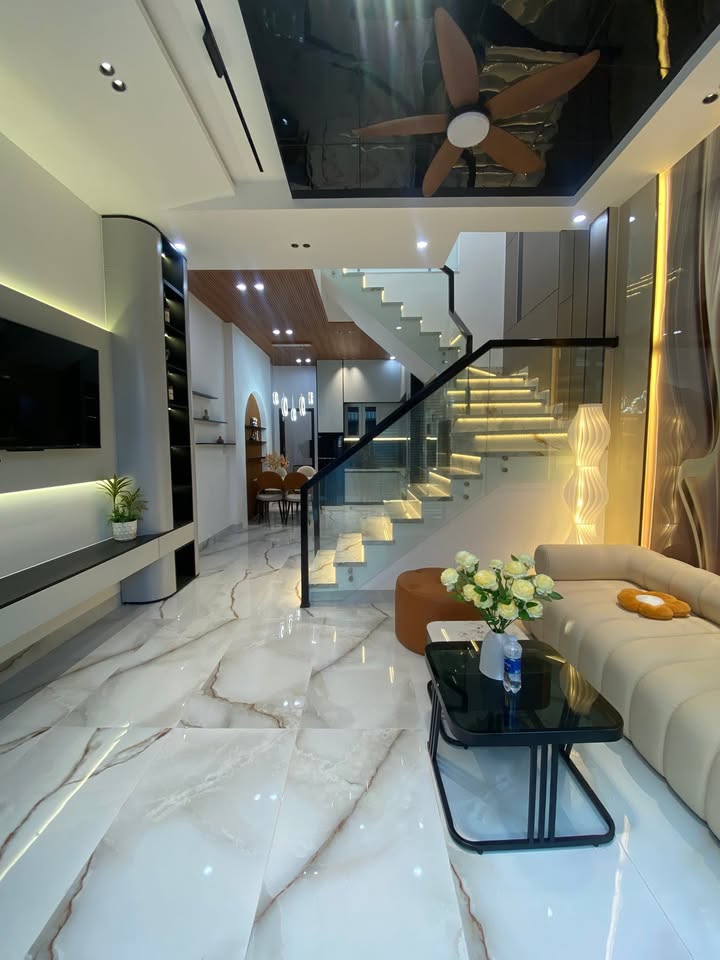 Nhà phố mới 100% tại Kiệt Hùng Vương, Đà Nẵng - Giá 4 tỷ - Sẵn sàng vào ở!