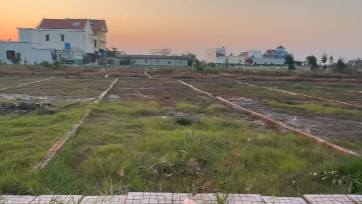 Đất nền tại Xã Liên Minh, Huyện Vụ Bản, 90m² giá 2.05 tỷ - Gần Bãi Tắm Liên!