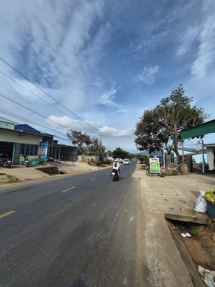 Nhà cấp 4 Đường nhựa 412 Kado, Đơn Dương, 100m² giá 1.45 tỷ - Chính chủ bán gấp!