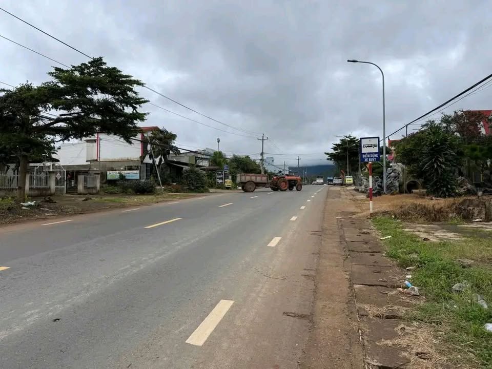 Đất mặt tiền Quốc lộ 27 - Đạ Ròn - 270m² giá 2.999 tỷ - Cơ hội kinh doanh tuyệt vời!