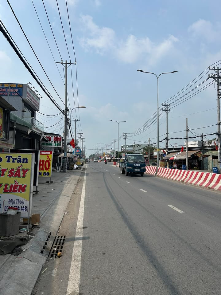 Kho xưởng Huyện Củ Chi 21.000m² giá 90 tỷ - Mặt tiền đường sầm uất!