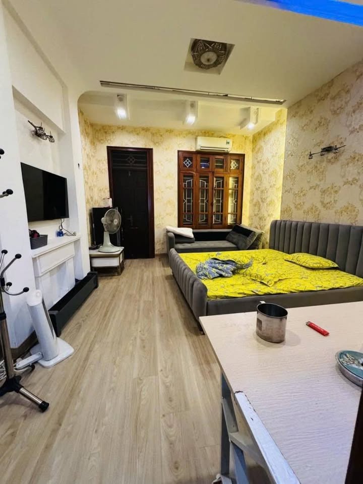 Nhà phố 5 tầng Mỹ Đình 44m² giá 9 tỷ - Vị trí đắc địa, giao thông thuận tiện!