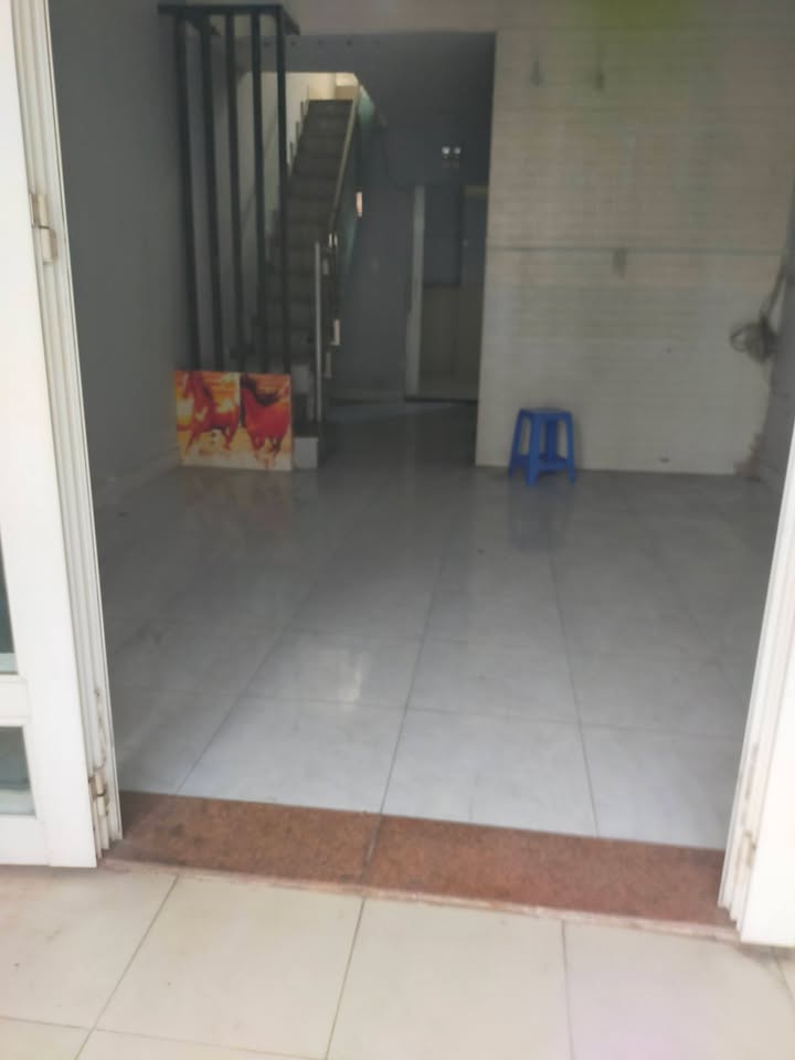 Nhà đúc lửng xã Bà Điểm 49m² giá 1.85 tỷ - Sổ hồng sang tên ngay!