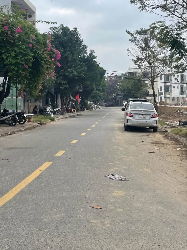 Đất nền Bàu Năng 80m² giá 2 tỷ - Đất vuông vức, ô tô tránh nhau!