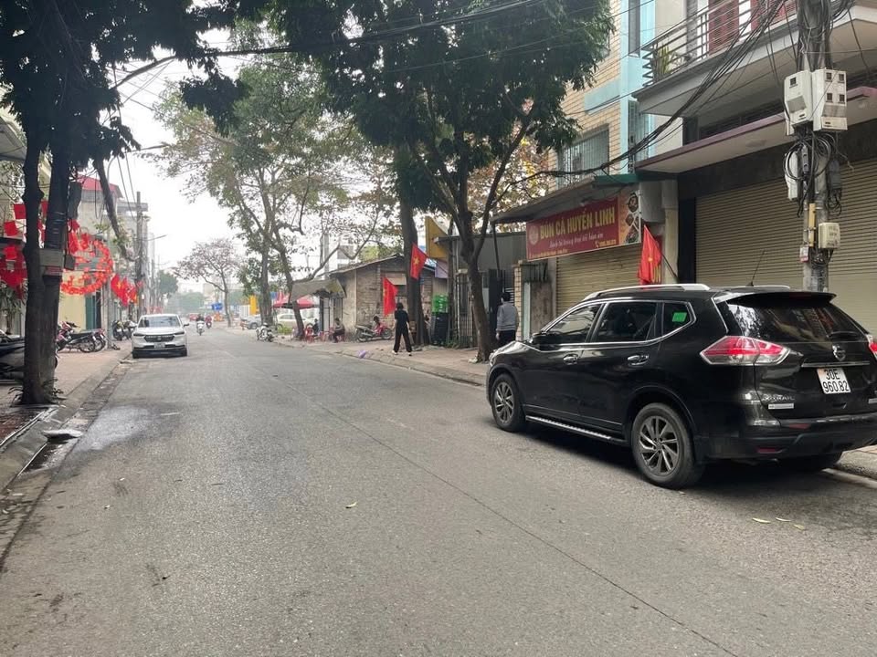 Nhà riêng Phường Đức Giang, Quận Long Biên 90m² - Kinh doanh đắc địa, giá thỏa thuận!