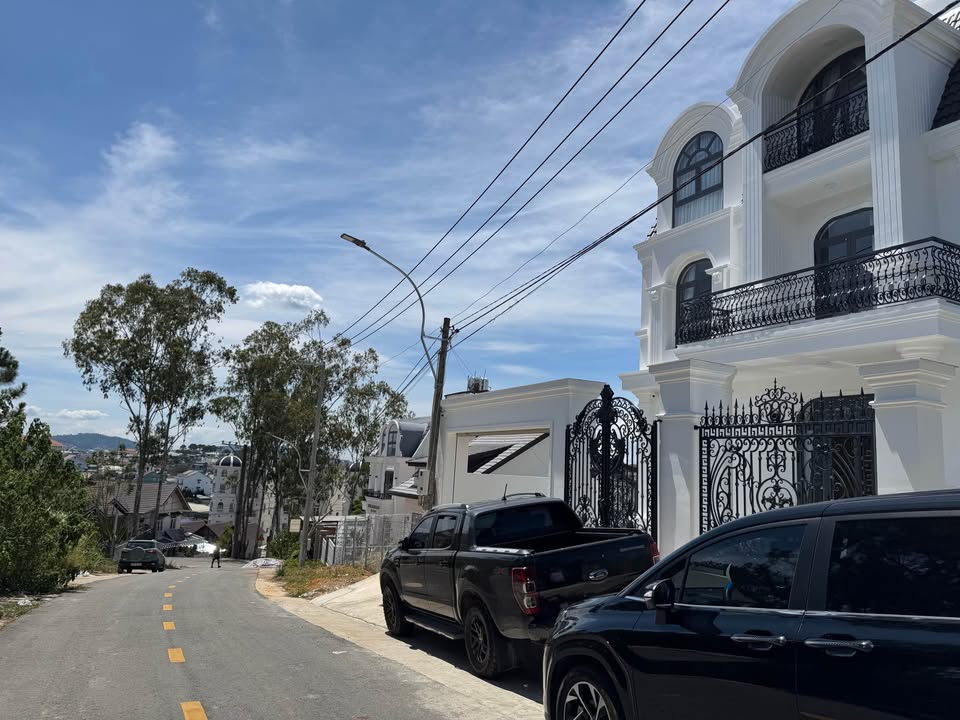 Đất nền Đồi Huy Hoàng Đà Lạt 295m² giá 14.5 tỷ - Cơ hội đầu tư sinh lời!