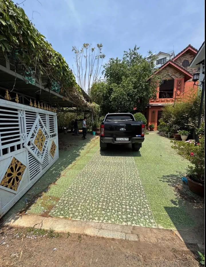 Villa sân vườn đường Nguyễn Du Đà Lạt 631m² giá 25 tỷ - Cơ hội hiếm có!