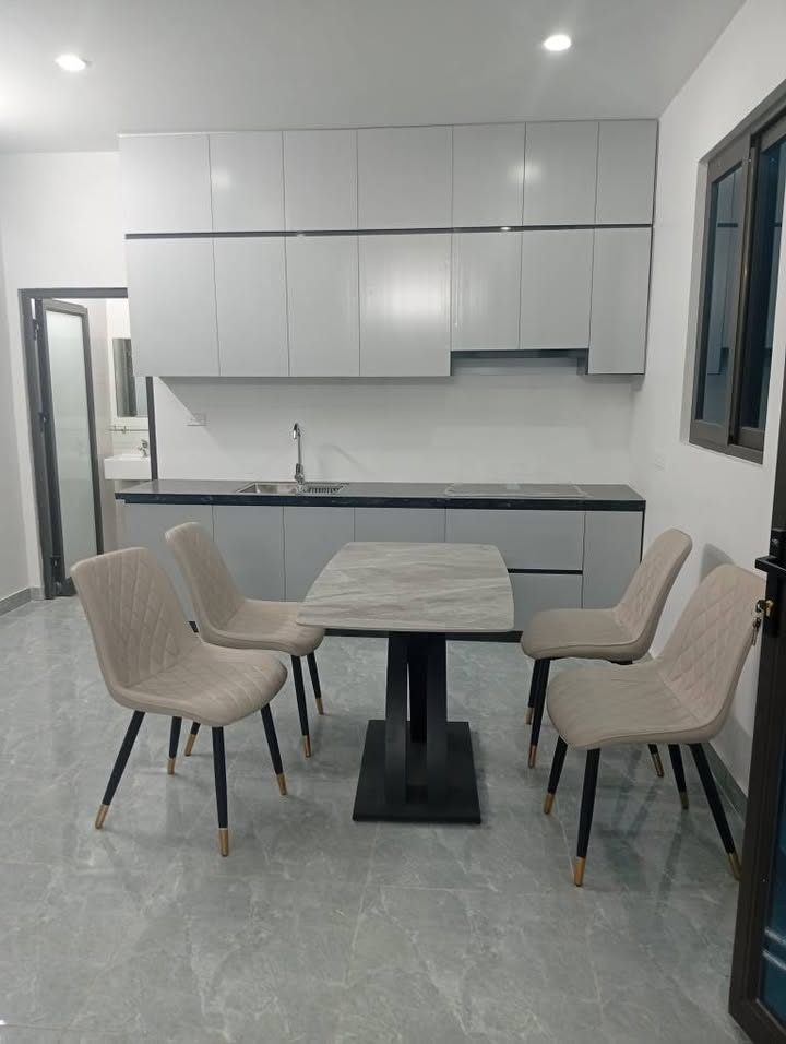 Nhà hai tầng 38m² phố Trần Hoà Hoàng Mai - Giá chỉ 2.4 tỷ, mới xây!