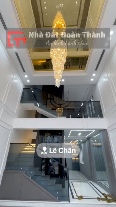 Nhà mặt đường lô góc 5 tầng tại quận Lê Chân, Hải Phòng - Kinh doanh lý tưởng!