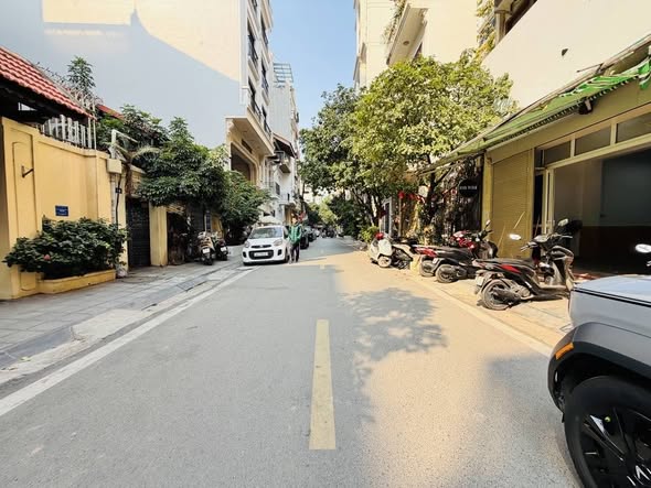 Bán gấp FrontHouse Phù Đổng Thiên Vương 64m² giá 55 tỷ - Đầu tư sinh lời cao!