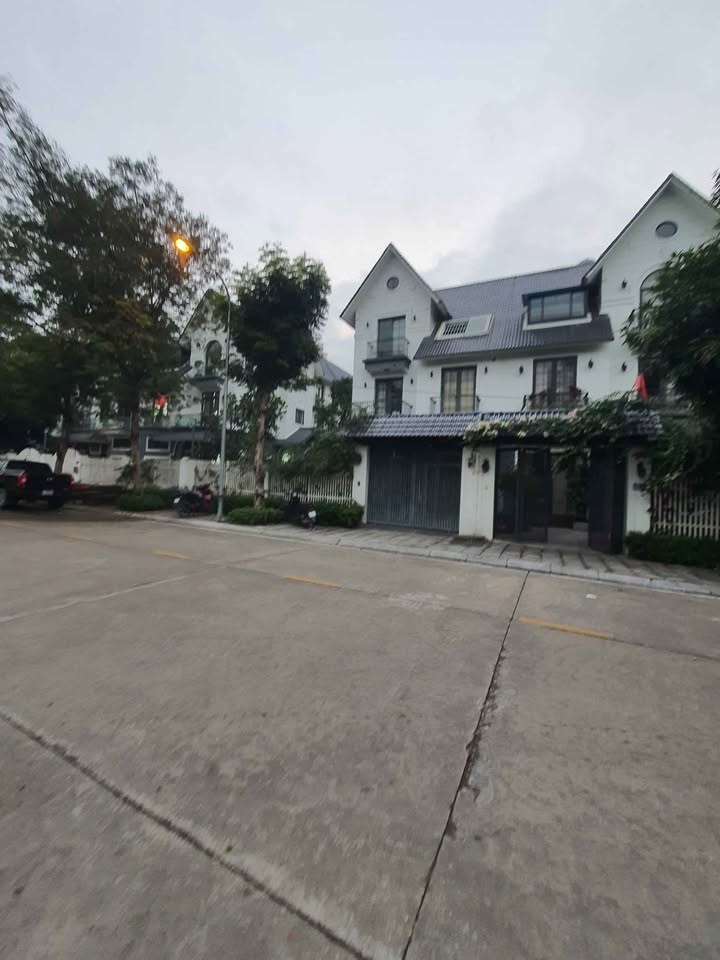 Nhà phố Lê Trọng Tấn, Hà Đông 120m² giá 2 tỷ - Kinh doanh sầm uất!