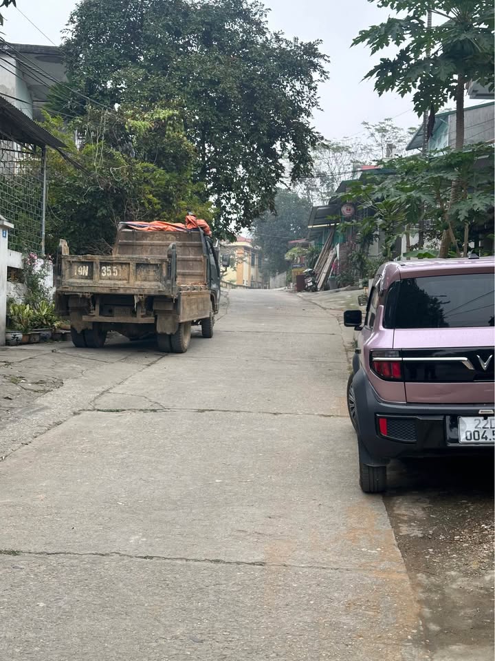 Đất thổ cư Trung Môn Yên Sơn 208m² giá 2 tỷ - Vị trí đắc địa thuận lợi giao thông!