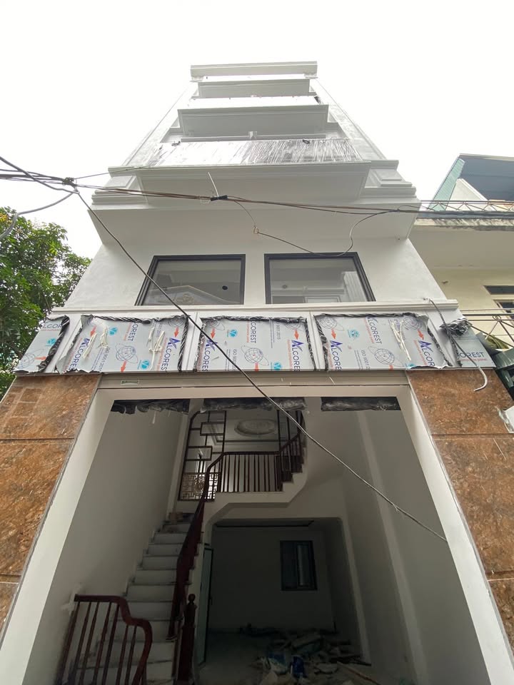 Nhà 5 tầng mới Liên Ninh - Ngọc Hồi, 51m² giá 5 tỷ - Chính chủ bán gấp!