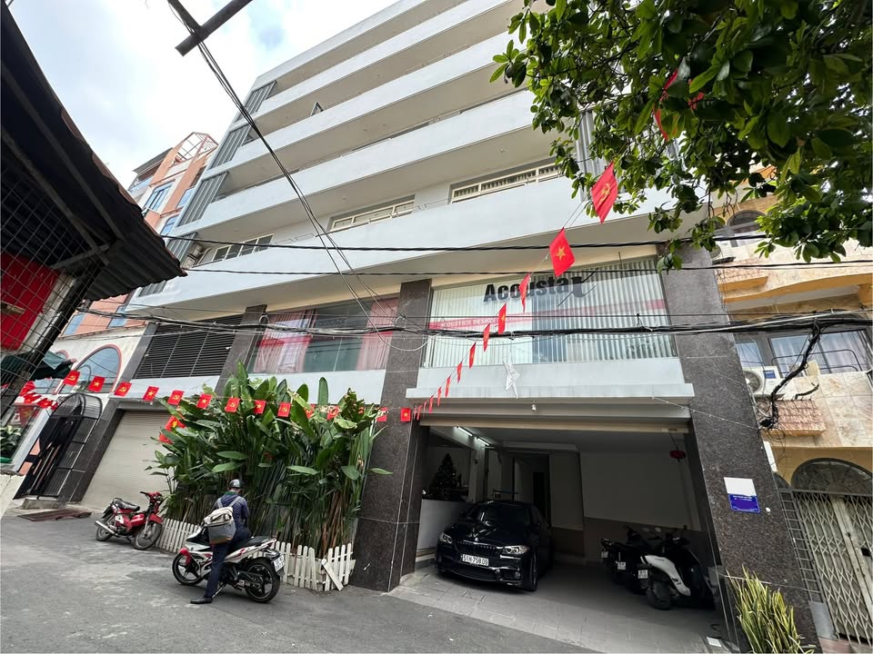 Bán gấp toà nhà FrontHouse đường Cách Mạng Tháng Tám 220m² giá 79 tỷ - Đối diện toà nhà Viettel!