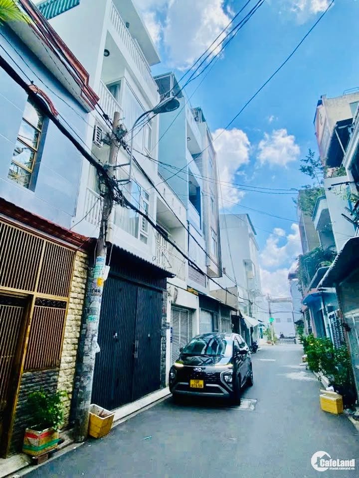 Nhà đẹp Tân Phú, 36m² giá 5 tỷ - Gần kênh Tân Hóa!