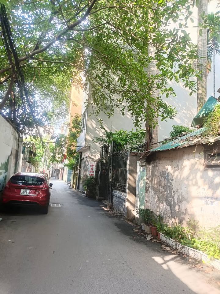 Nhà phố Tây Mỗ, 35m² giá 6 tỷ - Ô tô đỗ cửa, ngõ thông thoáng!