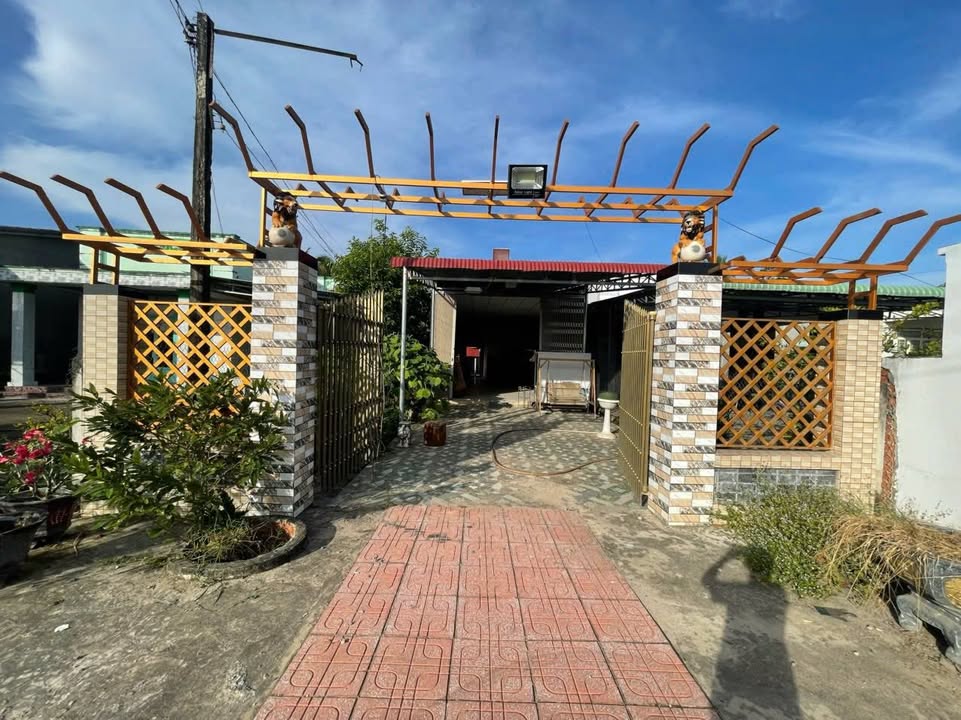 Nhà mặt tiền nhựa lộ 10, Tân Hưng, Tân Châu 352m² giá 889 triệu - Thương lượng nhẹ!