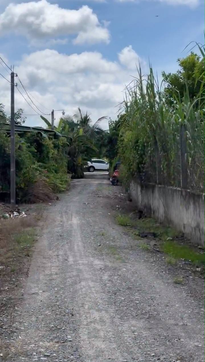 Đất thổ cư 807m² tại Xã Tân Phú, Đức Hòa, Long An giá 4.2 tỷ - Cơ hội đầu tư hấp dẫn!