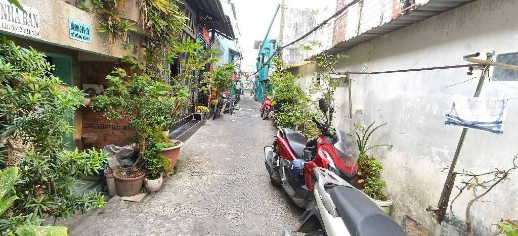 Nhà bán gần cầu Lò Gốm, quận 8, diện tích 45m² - Pháp lý sổ hồng chính chủ!