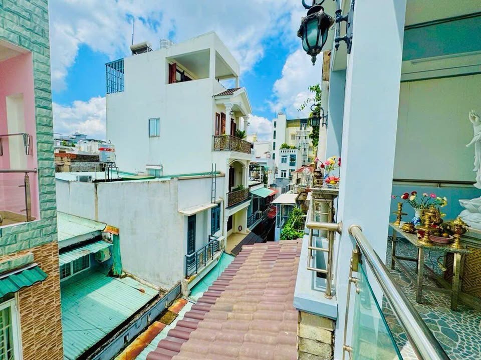 Nhà 2 lầu Phường 17 Gò Vấp 60m² giá 5.25 tỷ - Khu dân cư an ninh