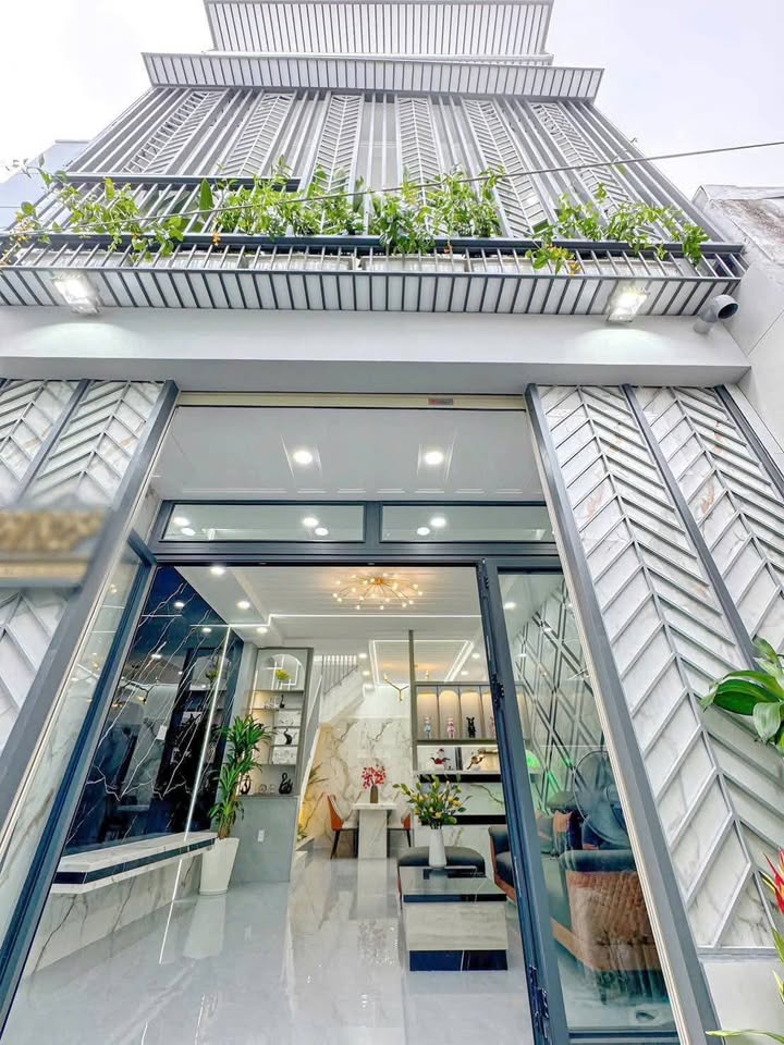 Nhà phố hiện đại Trần Xuân Soạn, Quận 7, 60m² giá 8.39 tỷ - Chính chủ bán gấp!