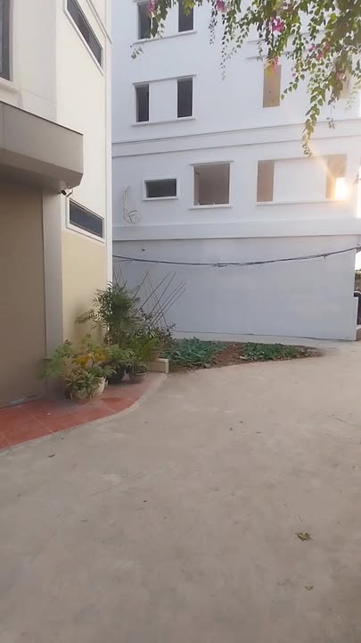 Nhà mới 4 tầng Phường Thượng Cát 33m² giá 6 tỷ - Lô góc ô tô đỗ cửa