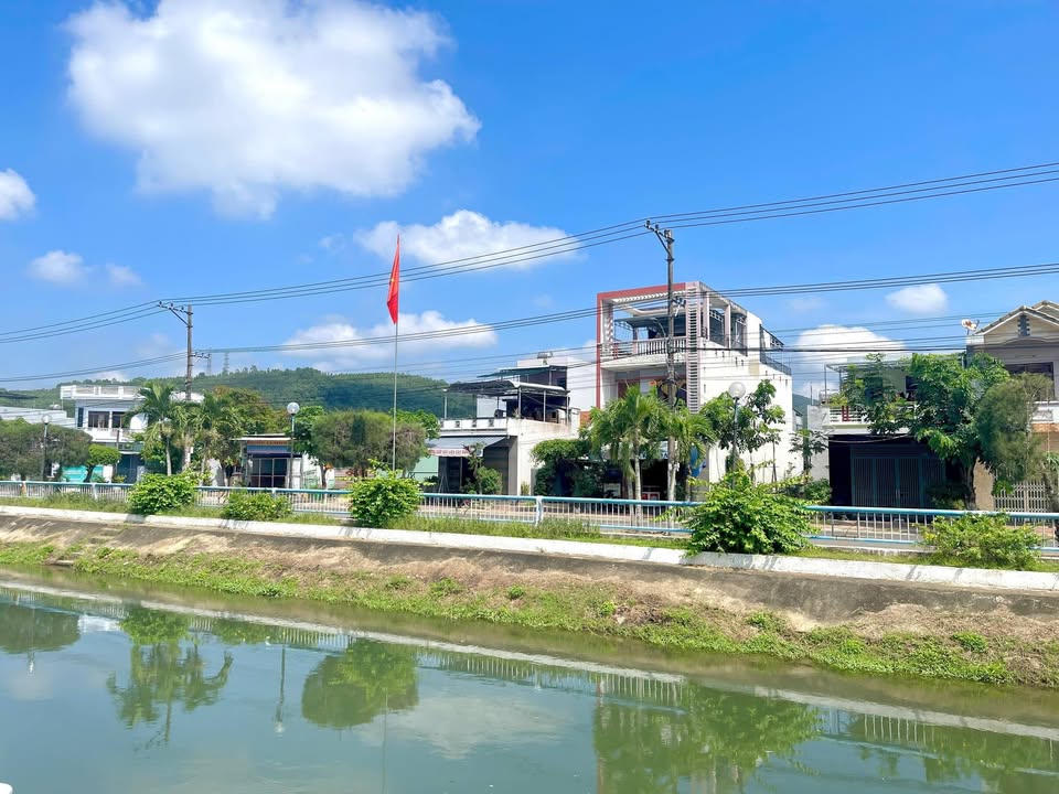 Đất nền mặt tiền QL25 - Xã Hòa Phong - 110m² giá 1.6 tỷ - Tiềm năng phát triển cao!