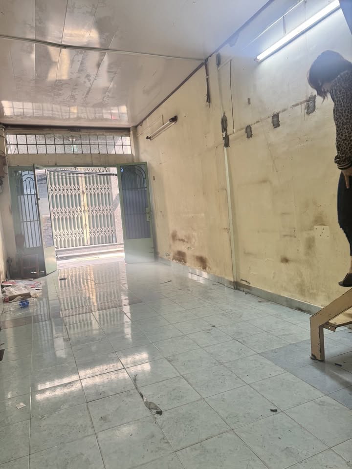 Nhà riêng Võ Trường Toản, Quận 5, 29m² giá 4.98 tỷ - Tiện xây mới ngay!