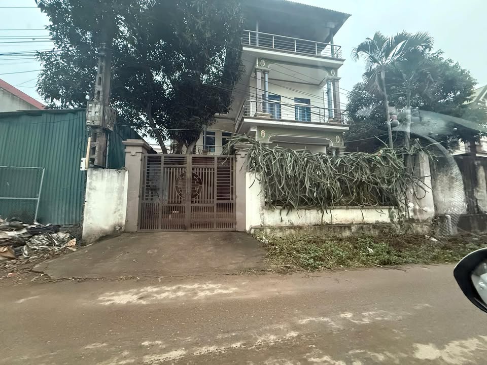 Nhà ven đô Huyện Hoài Đức 251,6m² giá 4 tỷ - Cơ hội đầu tư tuyệt vời!