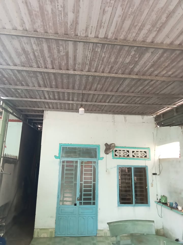 Nhà riêng Ấp 3, Định Quán, 100m² giá 700 triệu - Cơ hội sở hữu ngay!